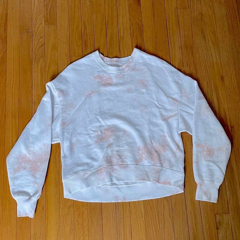 holister crewneck